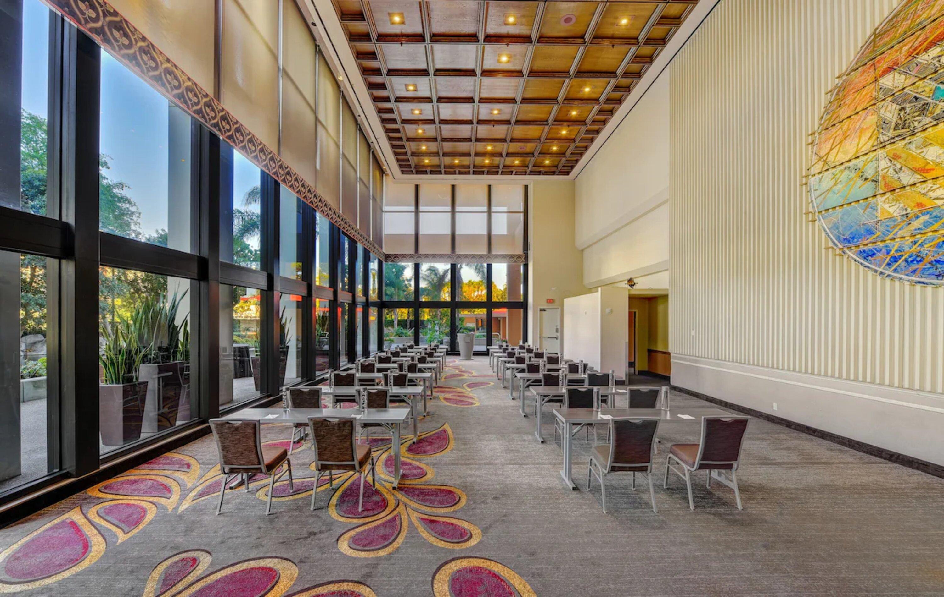 Hotel Fera Anaheim, A Doubletree By Hilton Orange Exterior photo