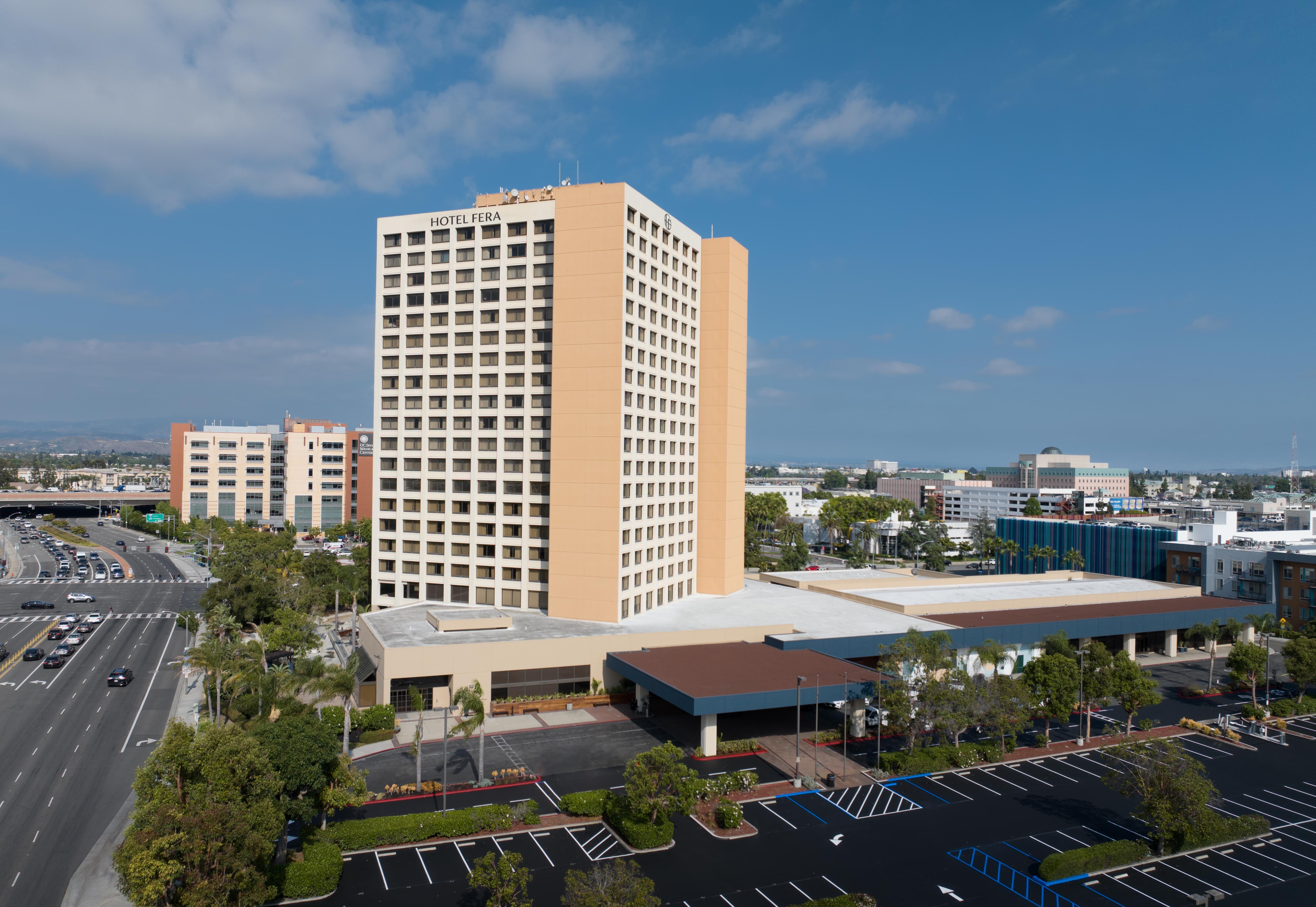 Hotel Fera Anaheim, A Doubletree By Hilton Orange Exterior photo