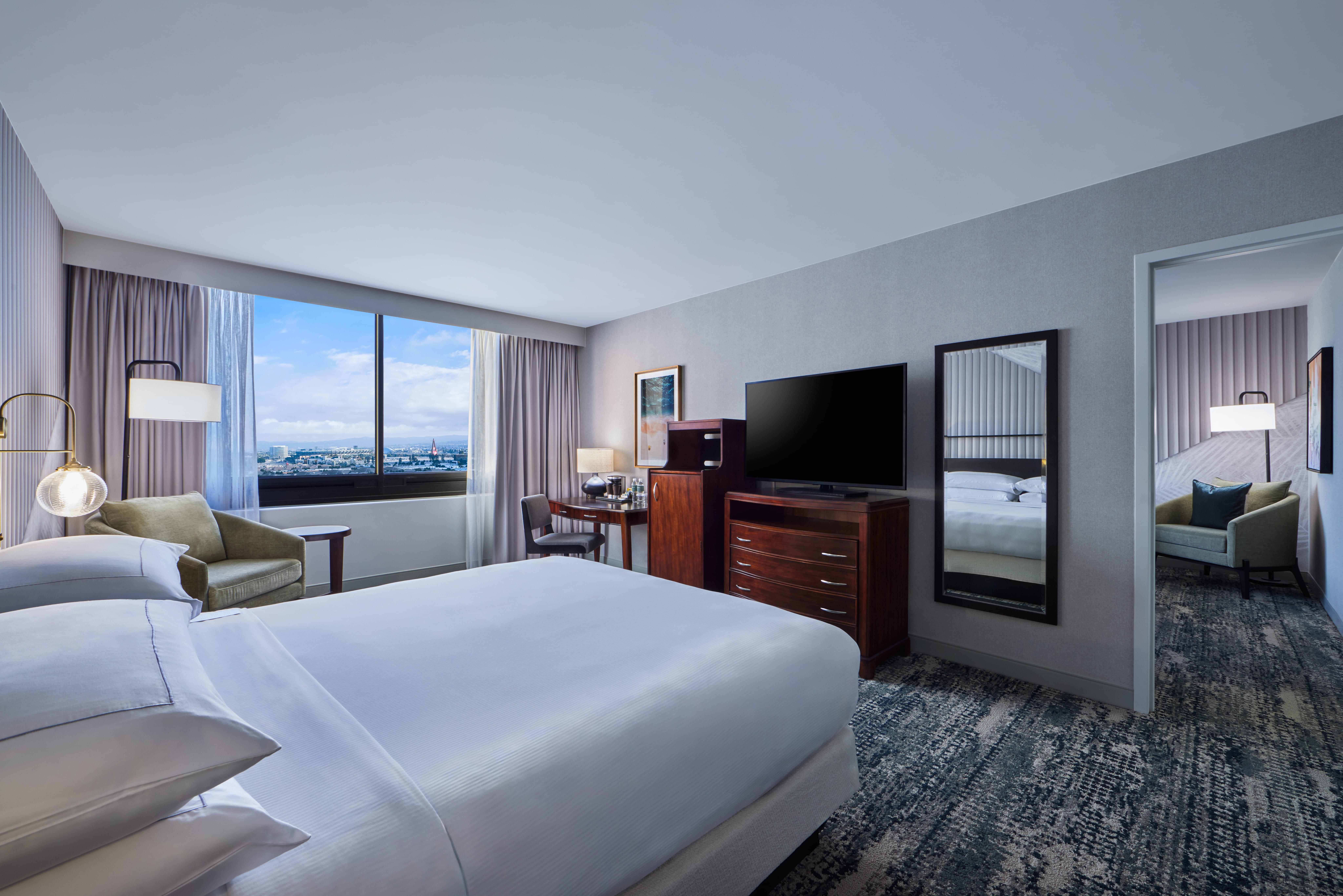 Hotel Fera Anaheim, A Doubletree By Hilton Orange Exterior photo
