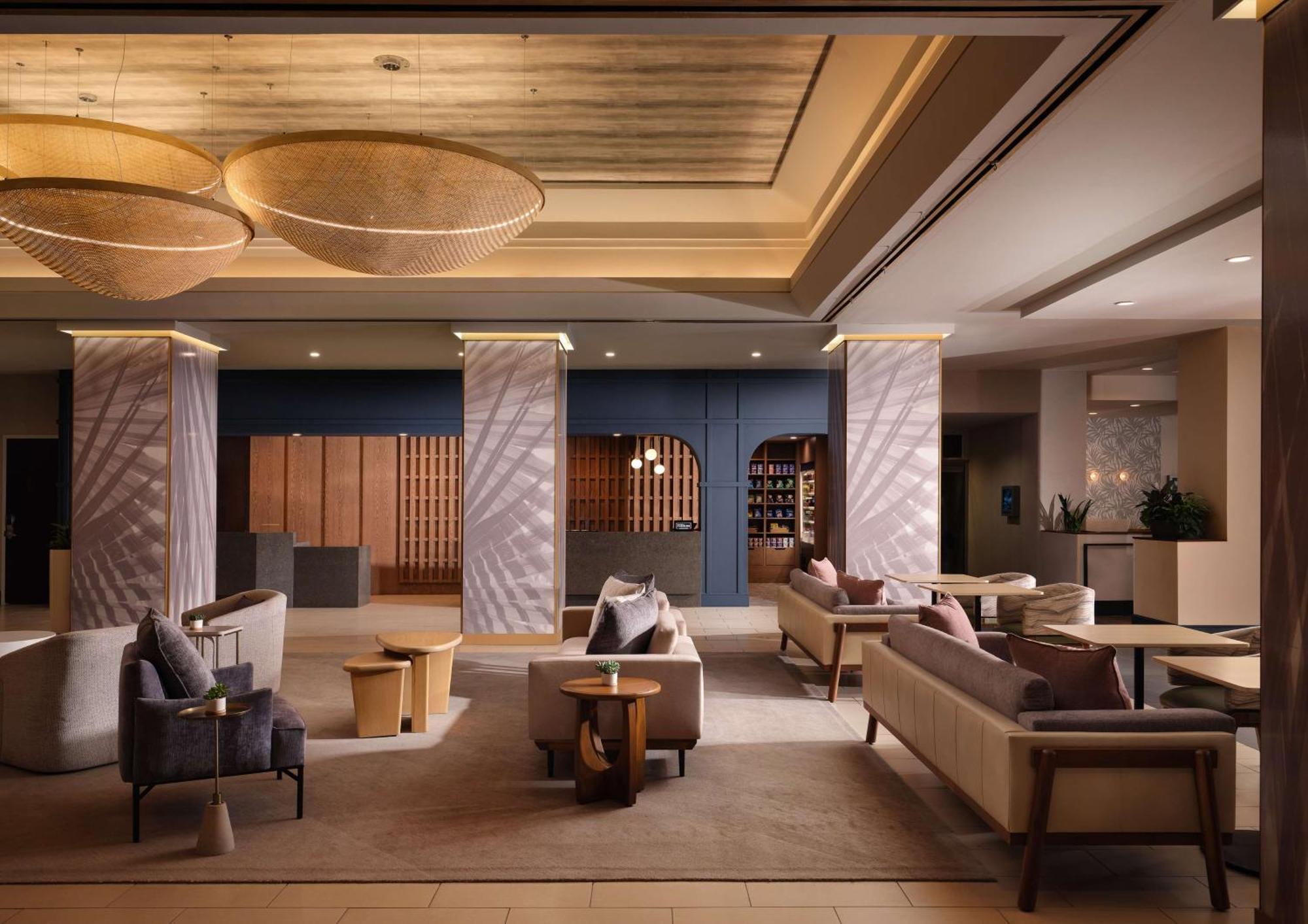 Hotel Fera Anaheim, A Doubletree By Hilton Orange Exterior photo