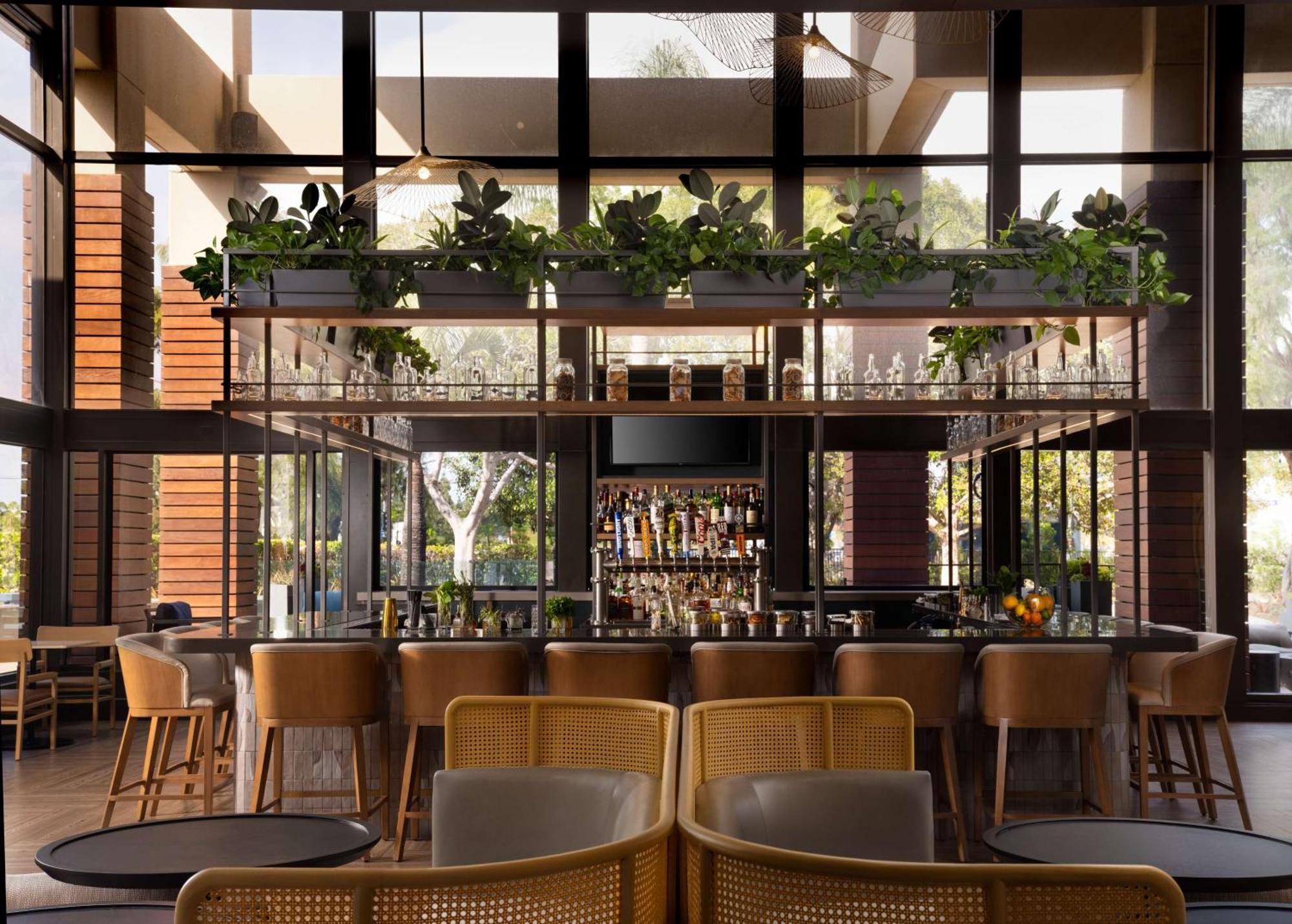 Hotel Fera Anaheim, A Doubletree By Hilton Orange Exterior photo